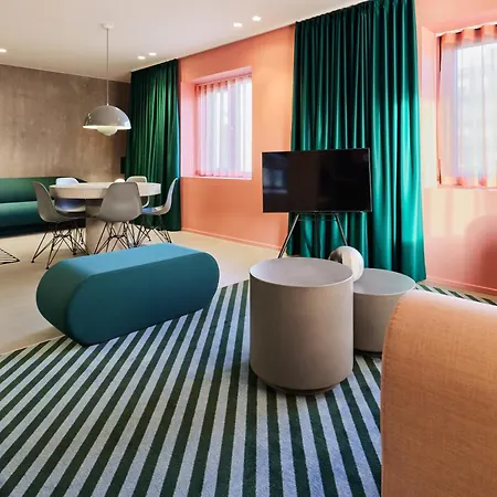 Hotel Kirk *