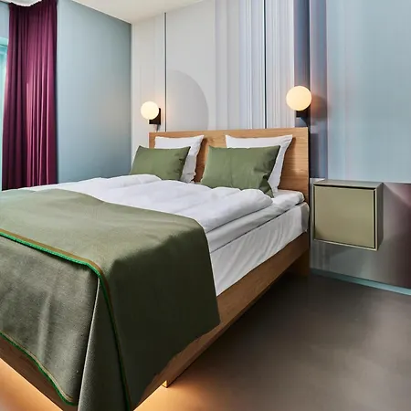 Kirk מלון וייל