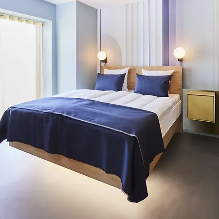 Hotel Kirk *